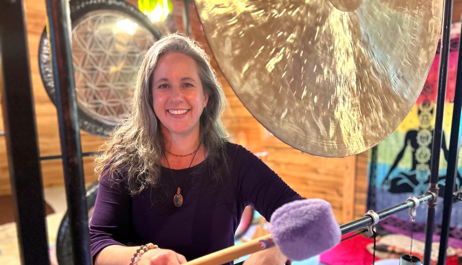 Sound healer with gong
